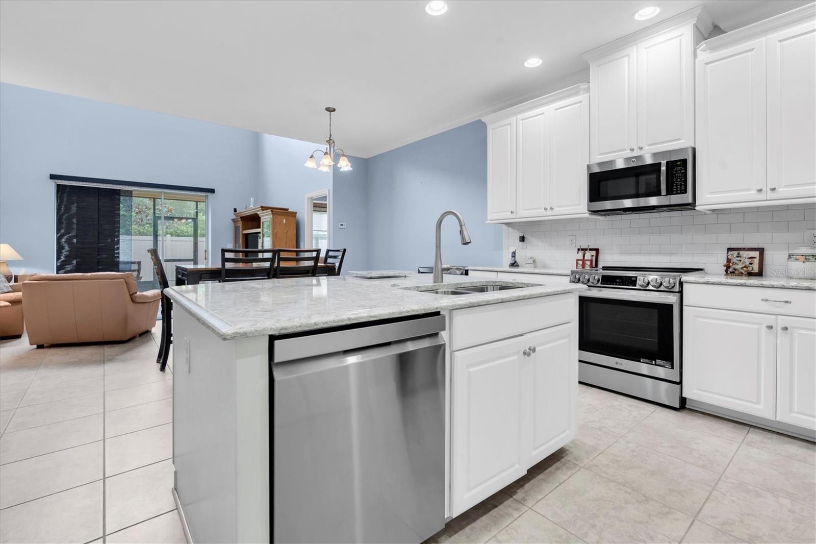 8703 TERRACINA LAKE DR