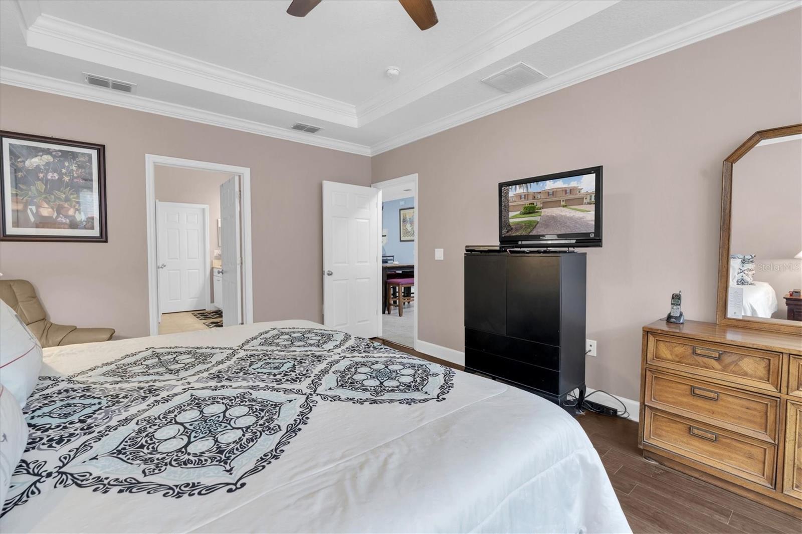 8703 TERRACINA LAKE DR