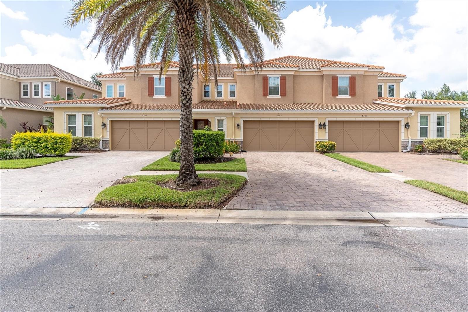 8703 TERRACINA LAKE DR