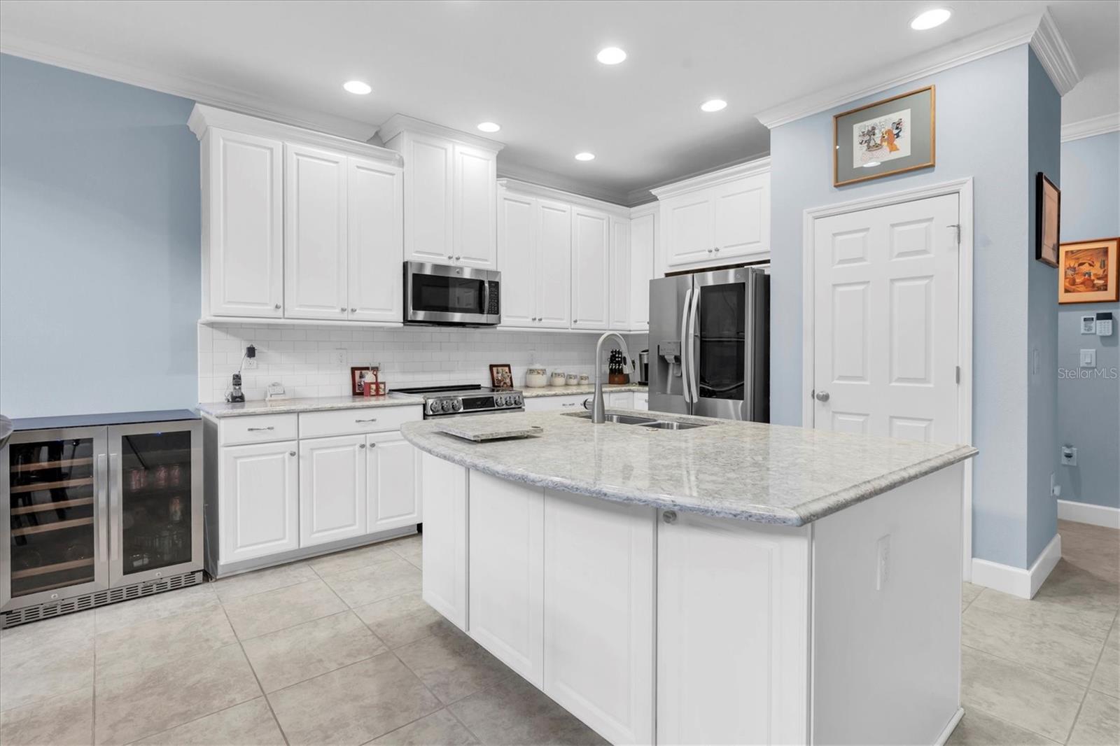 8703 TERRACINA LAKE DR