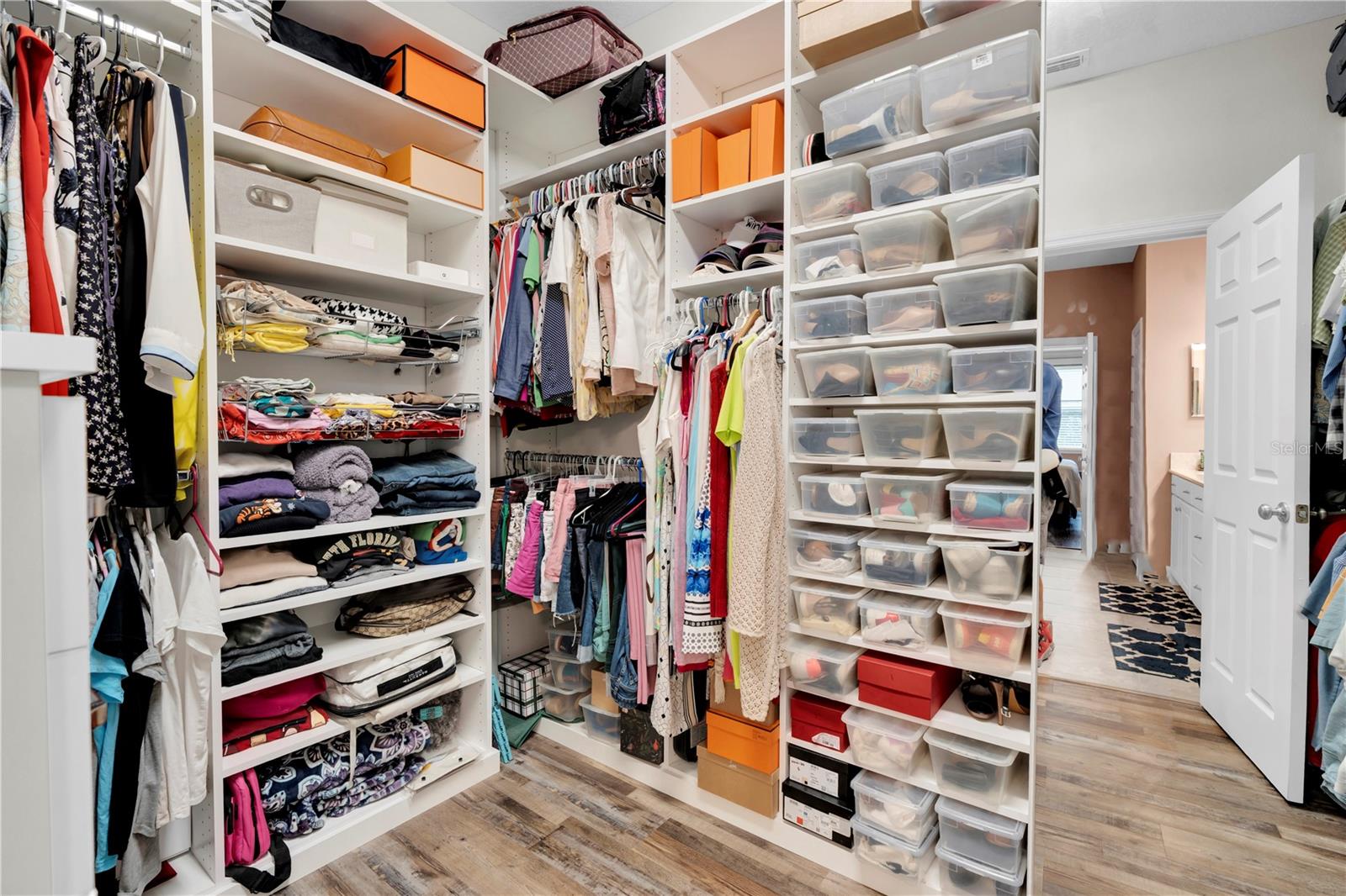 8703 TERRACINA LAKE DR