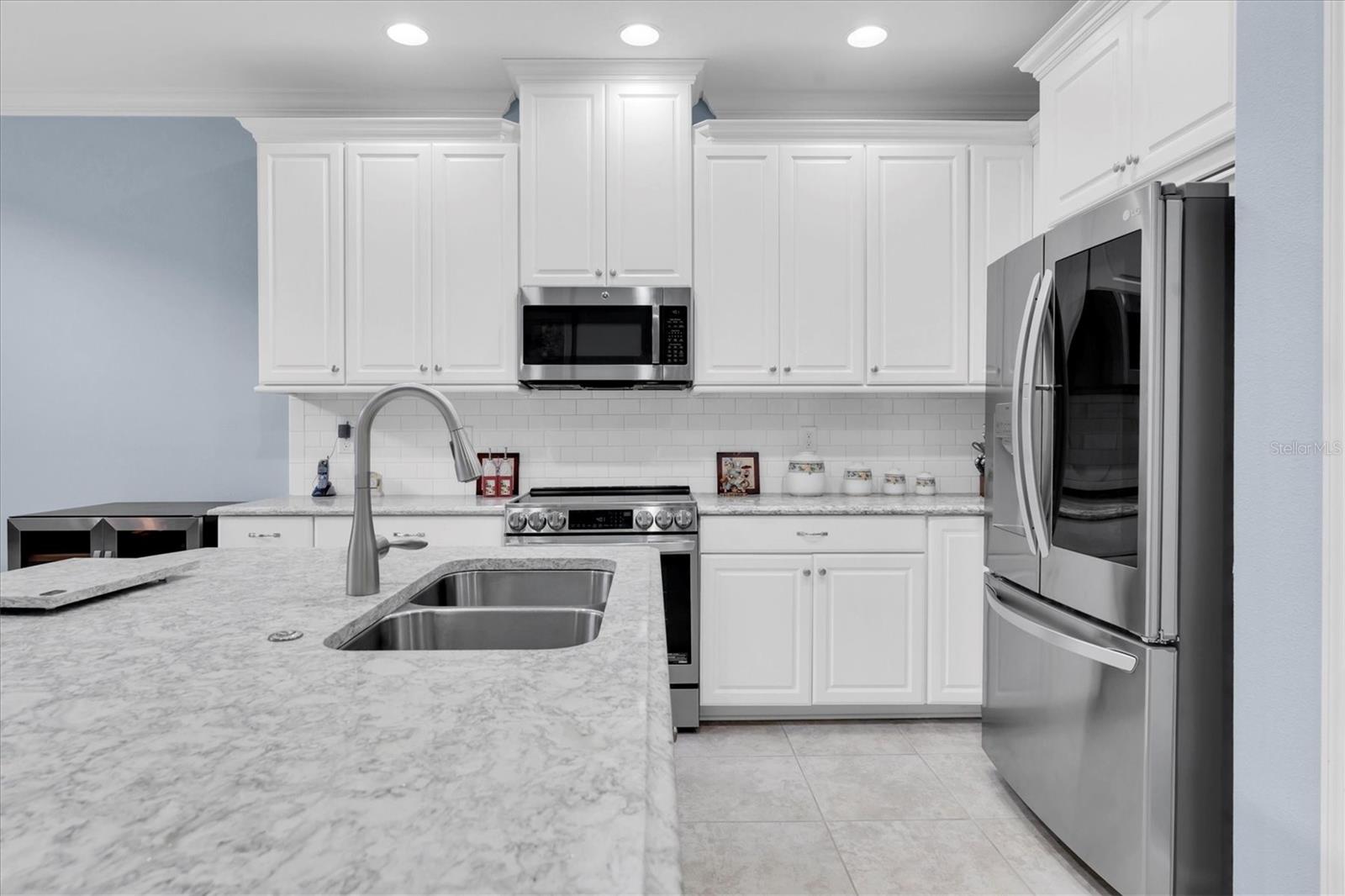 8703 TERRACINA LAKE DR