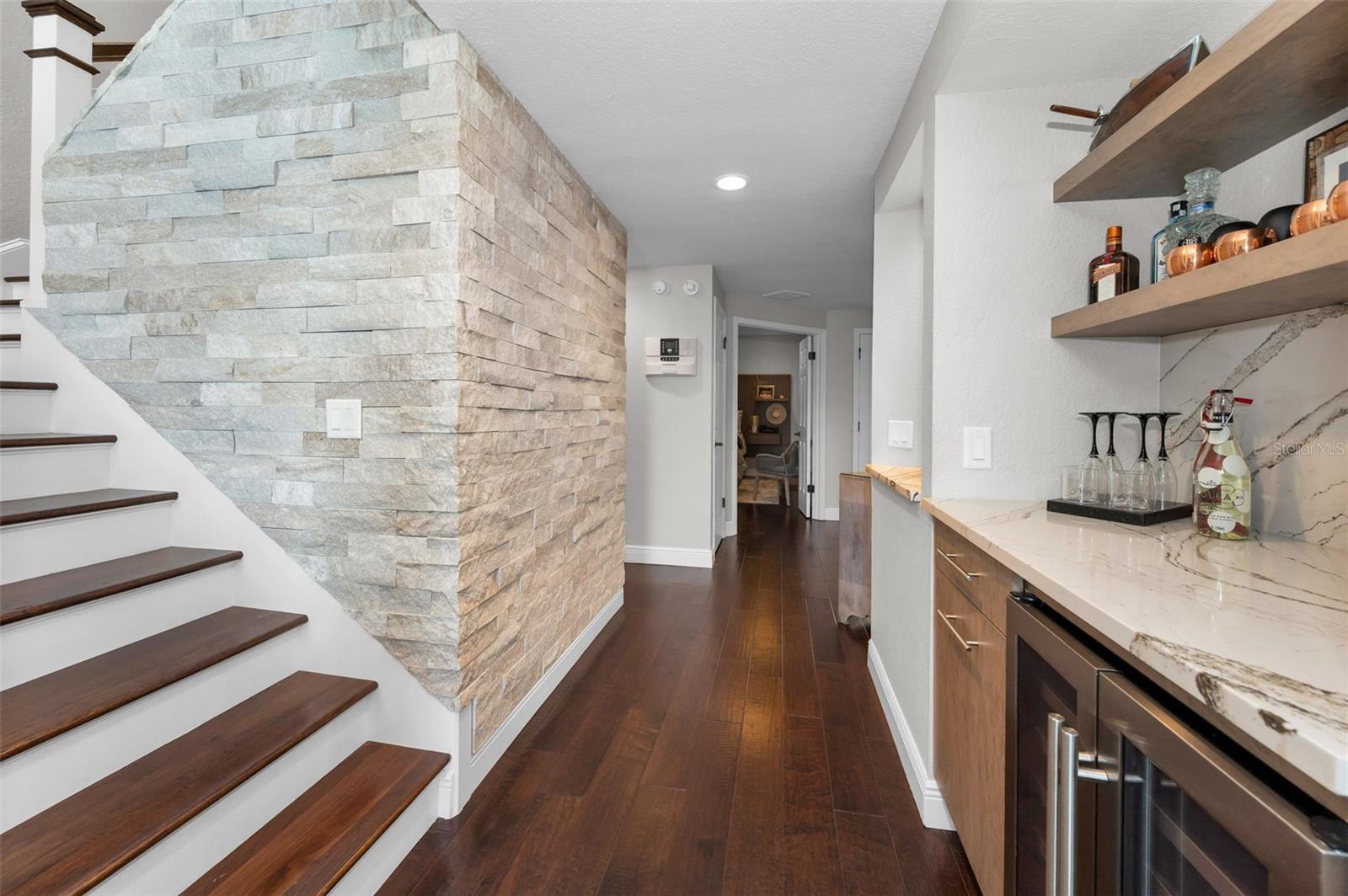 3157 LAKE ELLEN DR #3157