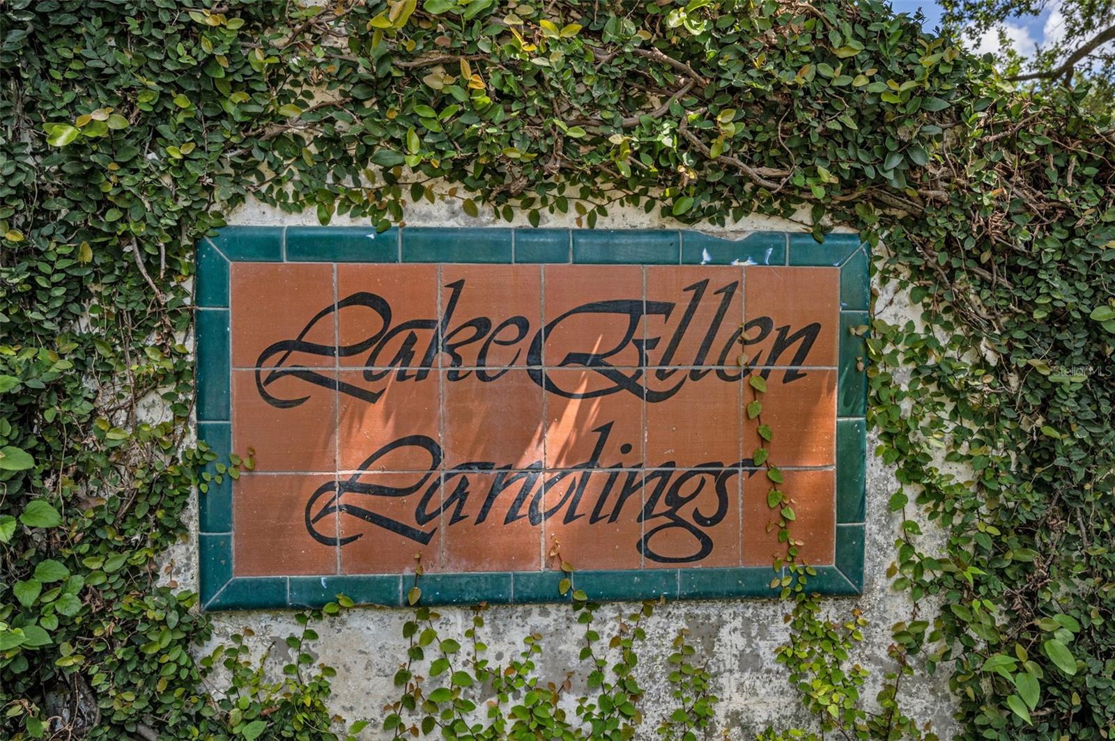 3157 LAKE ELLEN DR #3157