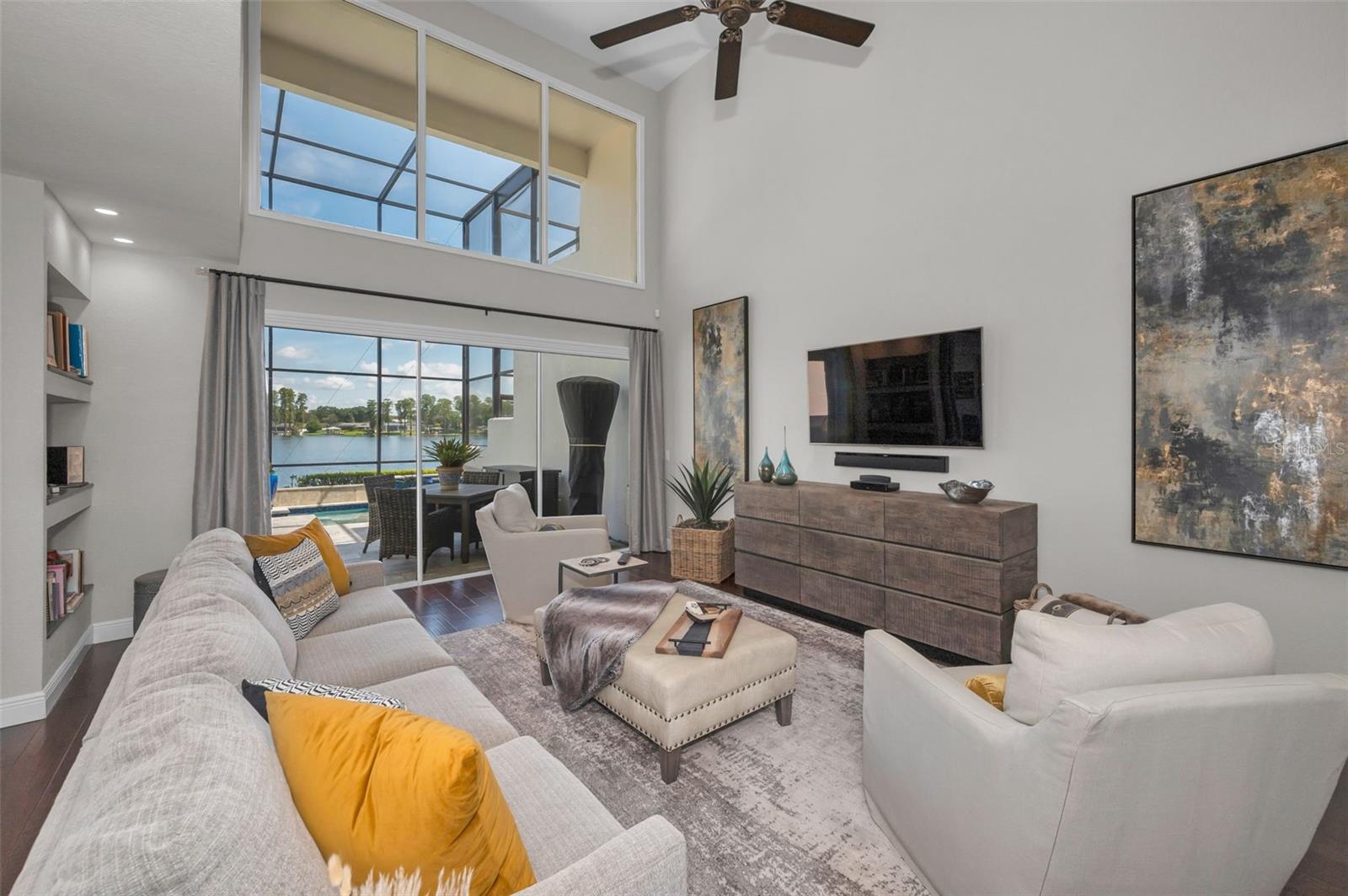 3157 LAKE ELLEN DR #3157