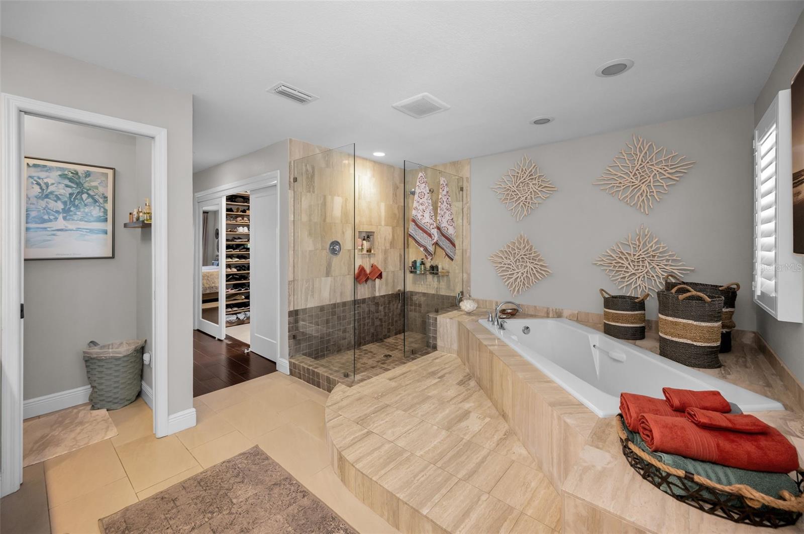 3157 LAKE ELLEN DR #3157