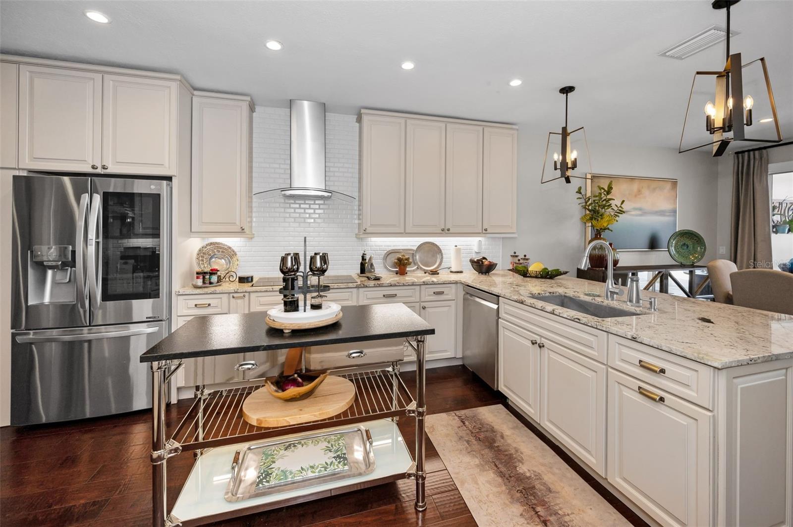 3157 LAKE ELLEN DR #3157