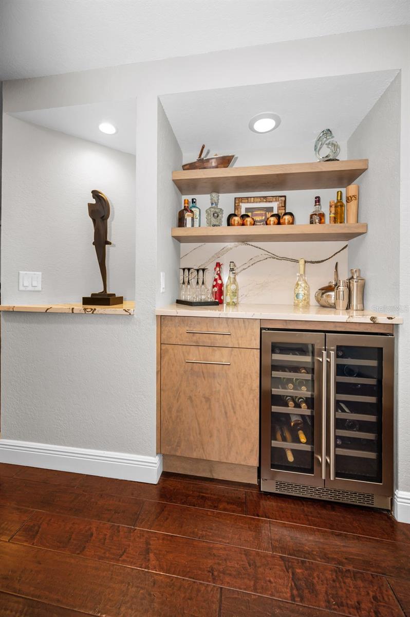 3157 LAKE ELLEN DR #3157