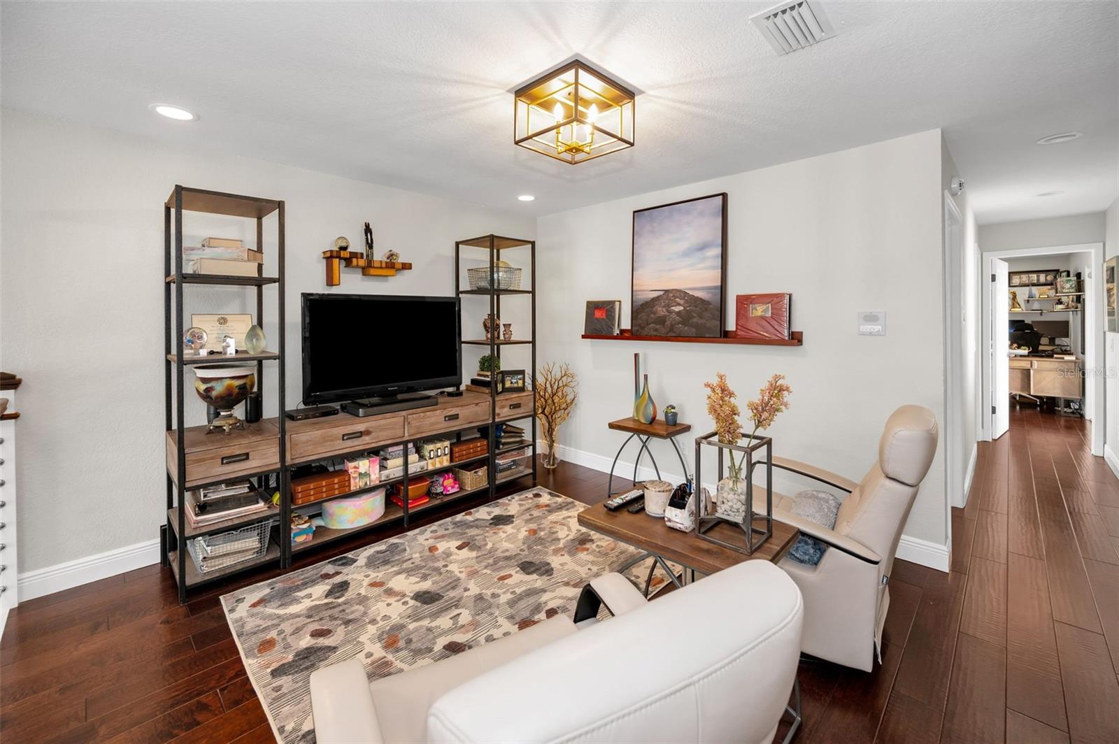 3157 LAKE ELLEN DR #3157