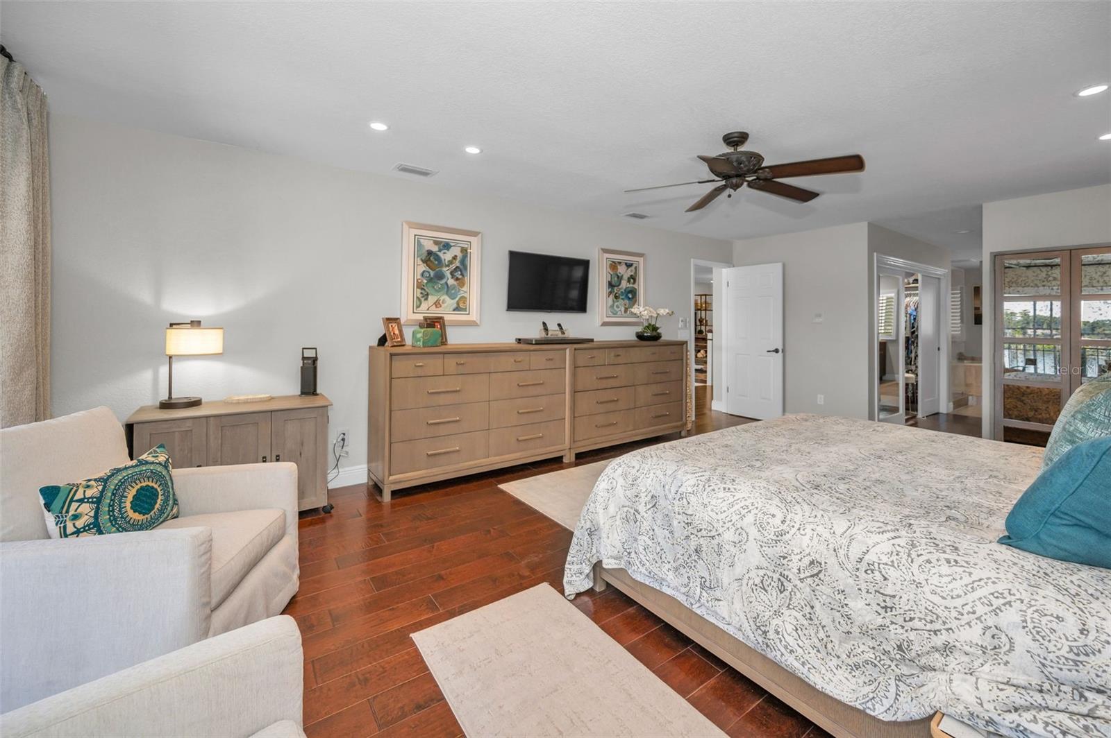 3157 LAKE ELLEN DR #3157