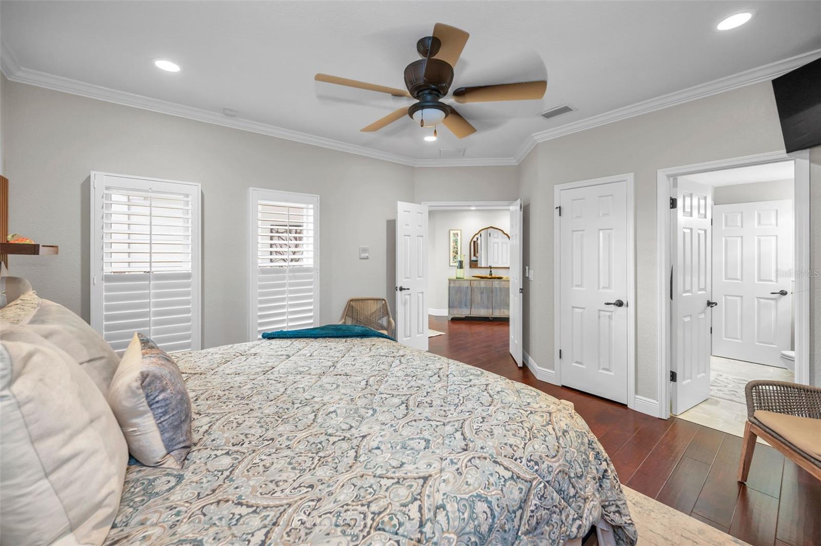 3157 LAKE ELLEN DR #3157