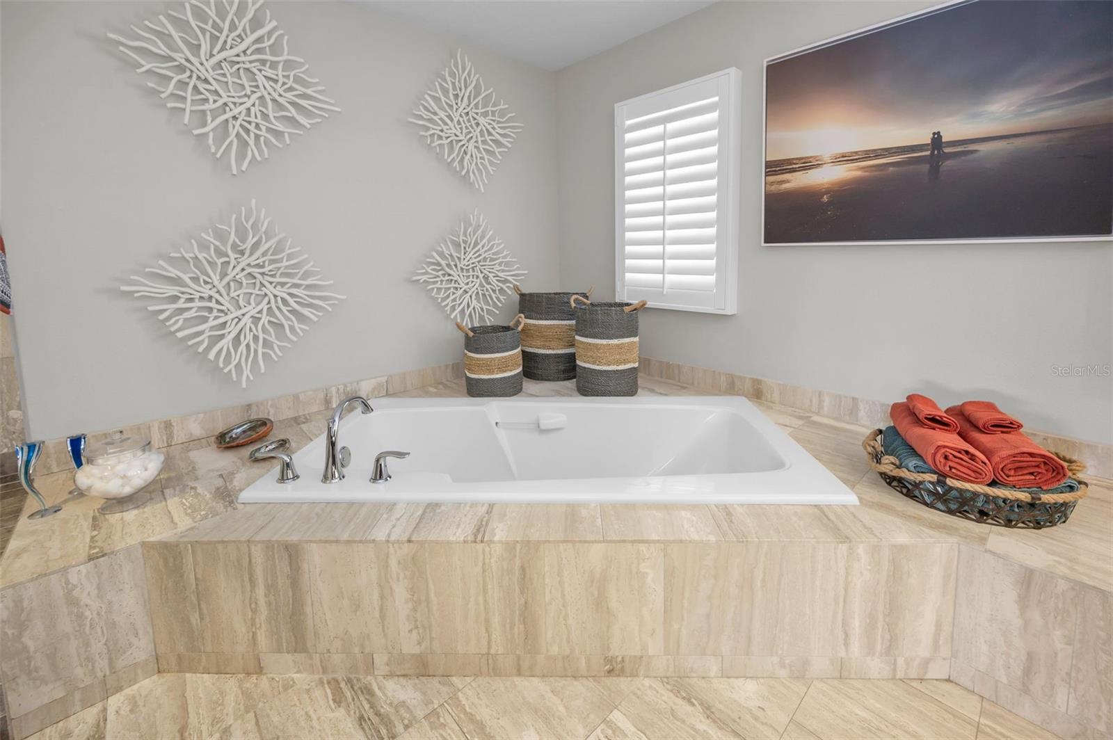 3157 LAKE ELLEN DR #3157