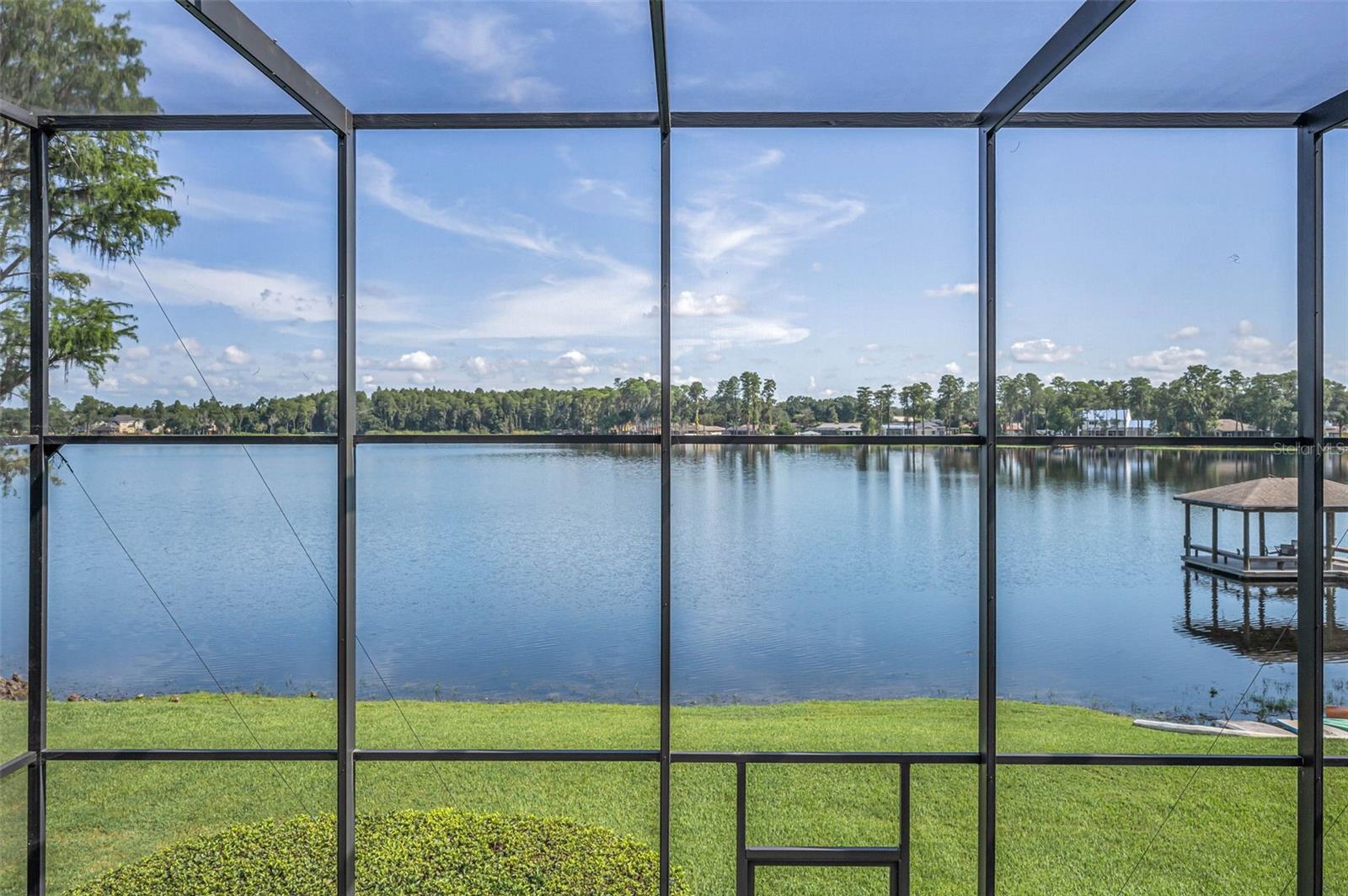 3157 LAKE ELLEN DR #3157