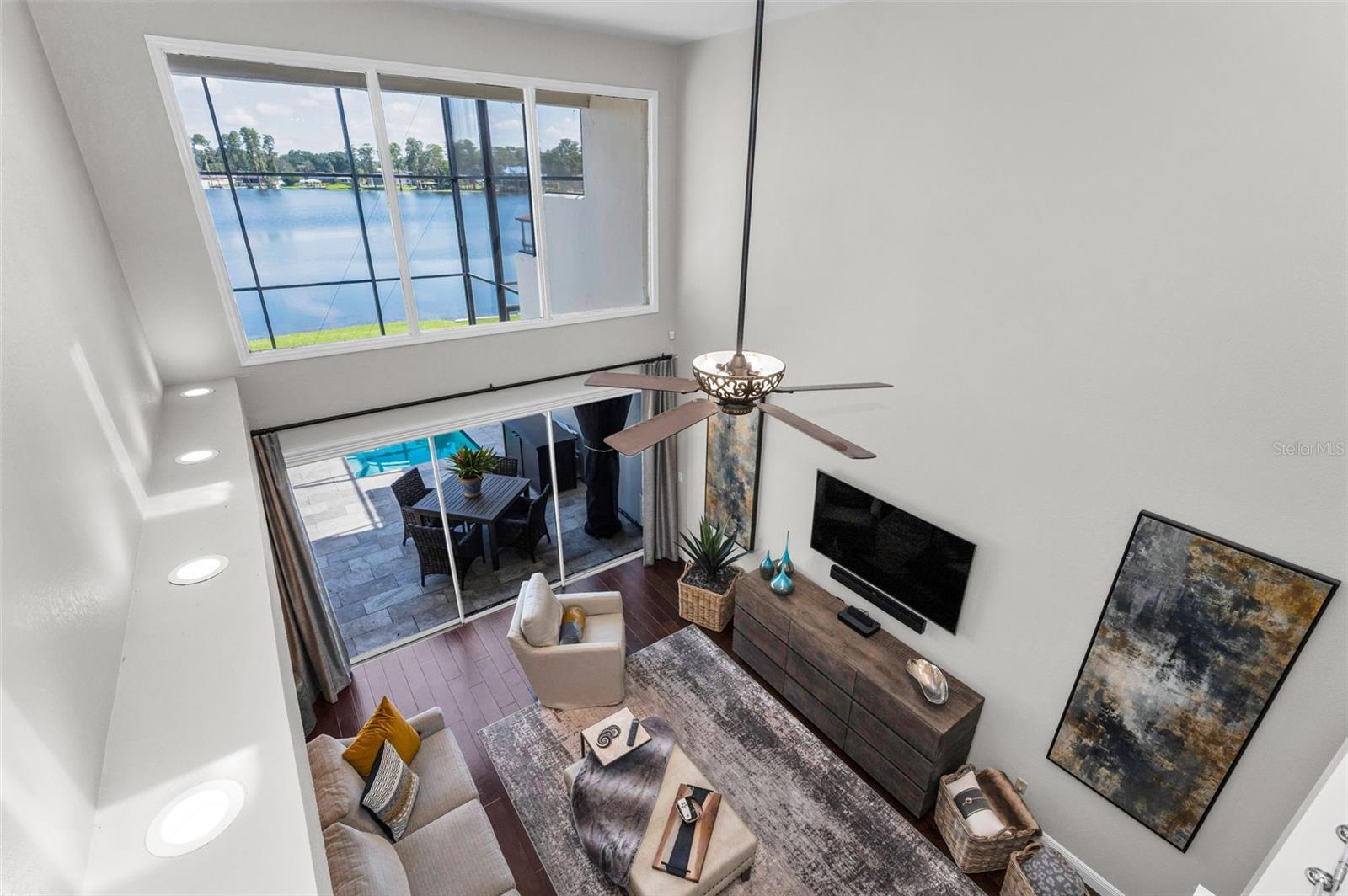 3157 LAKE ELLEN DR #3157