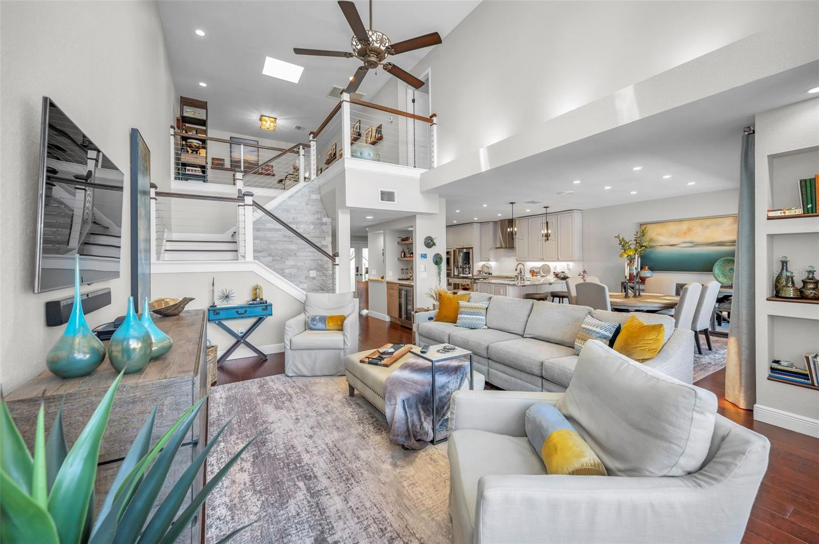 3157 LAKE ELLEN DR #3157