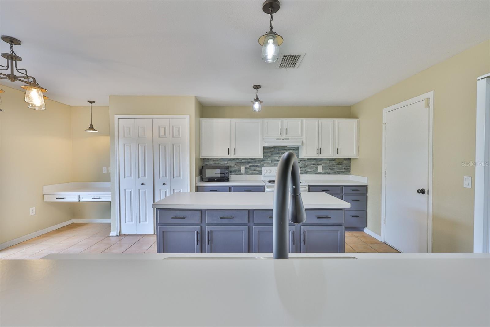 11438 IVY FLOWER LOOP