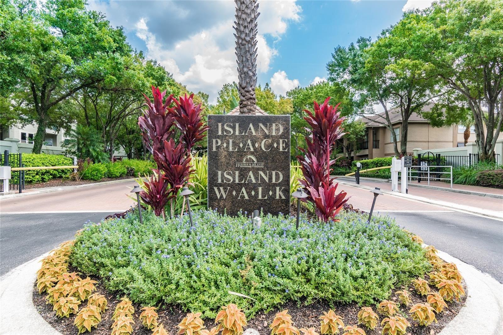 905 NORMANDY TRACE RD