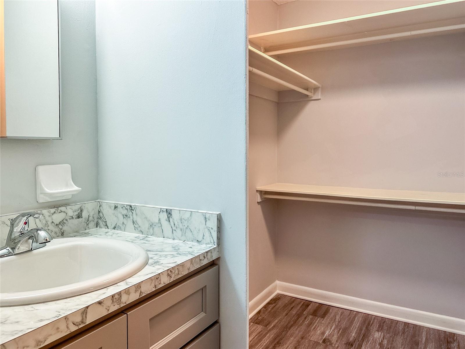 3202 W DE LEON ST #B