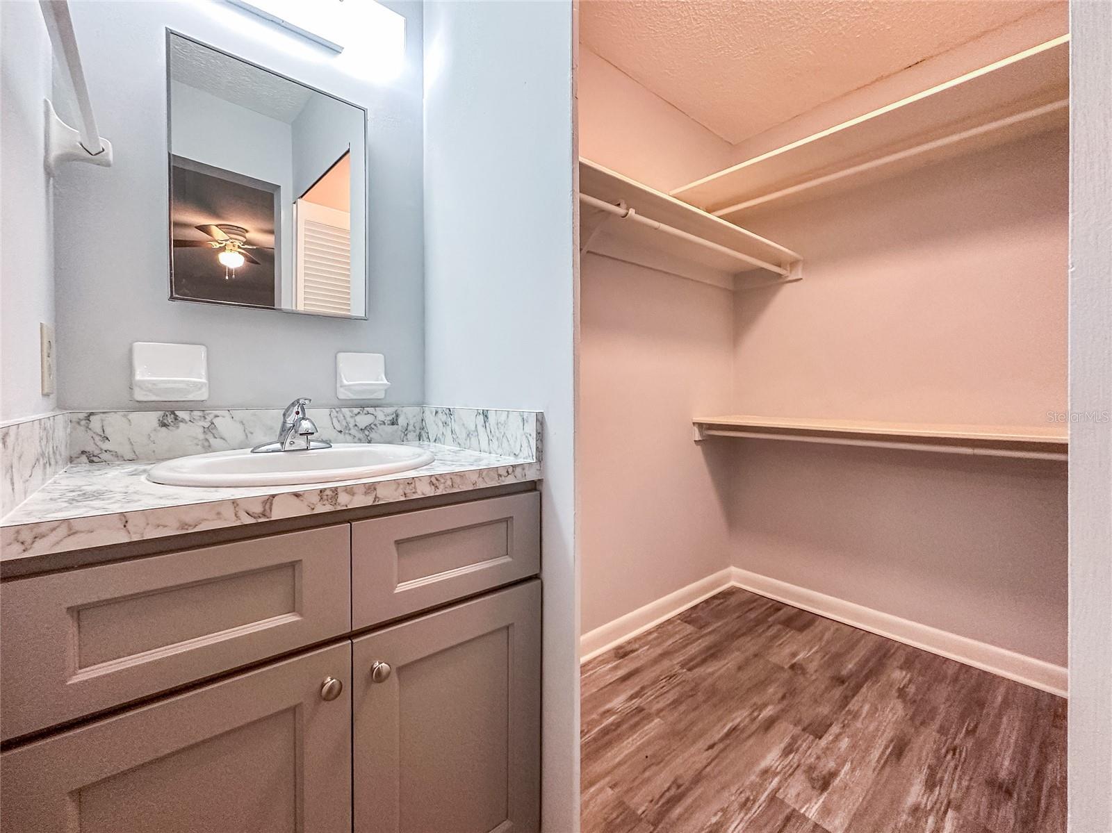 3202 W DE LEON ST #B