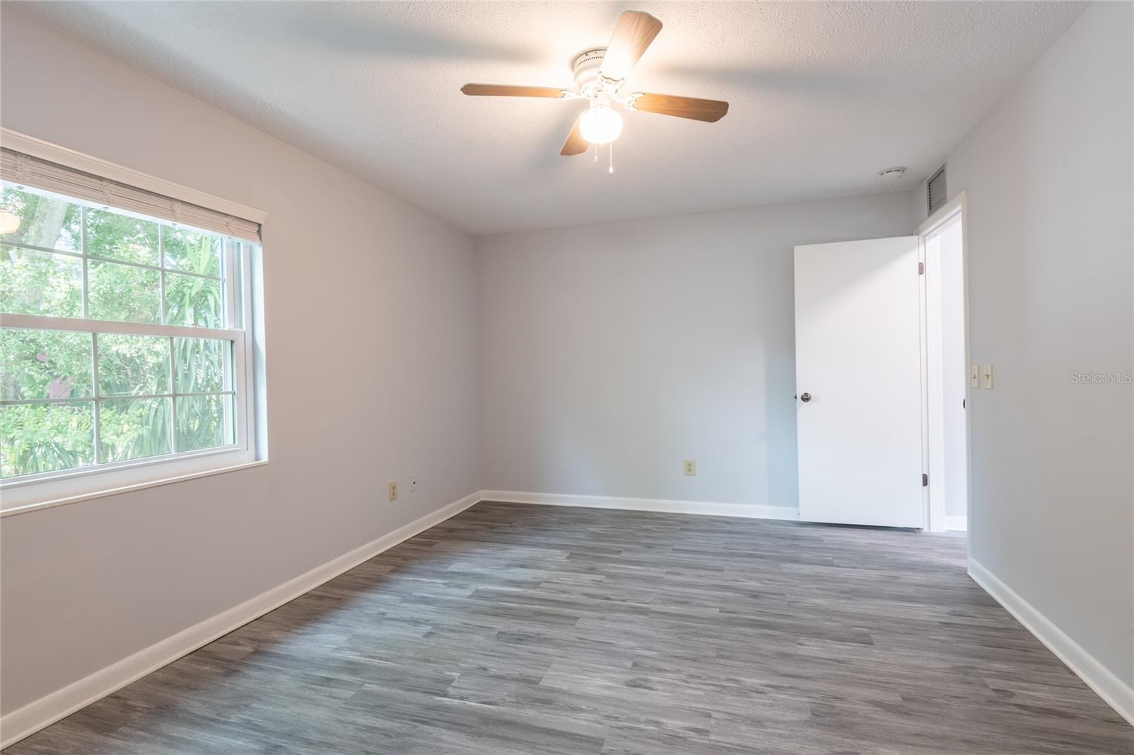 3202 W DE LEON ST #B