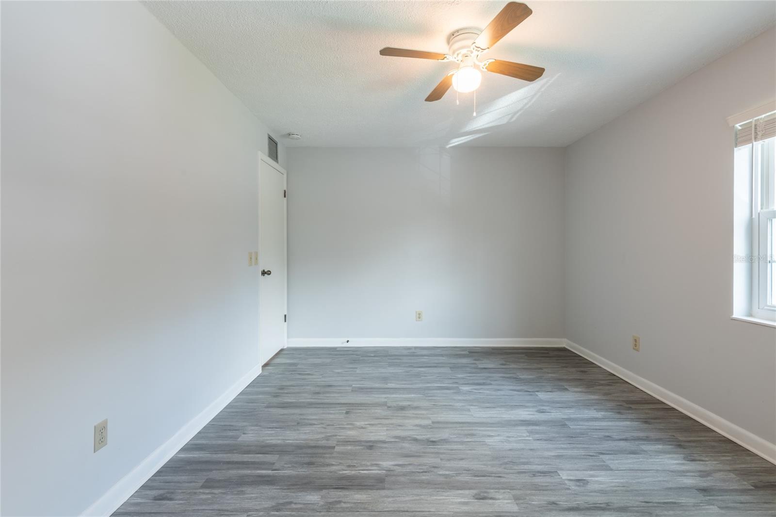 3202 W DE LEON ST #B