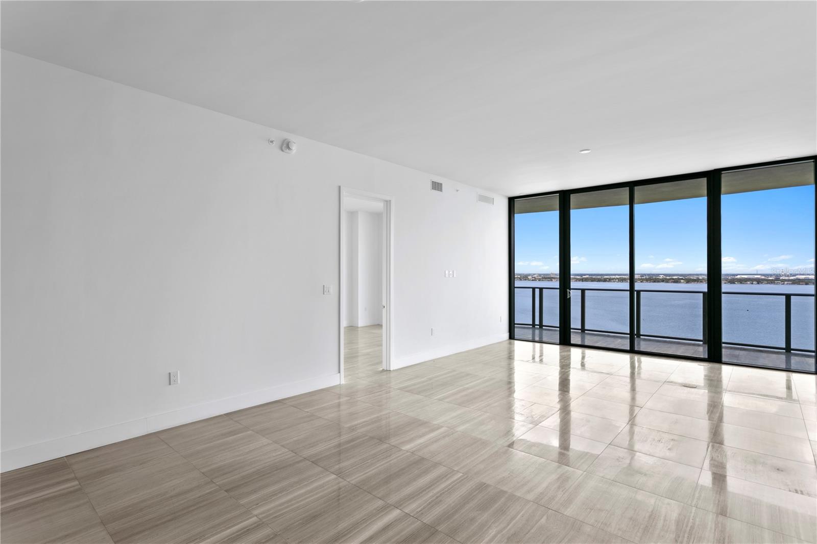 2912 W SANTIAGO ST #1903