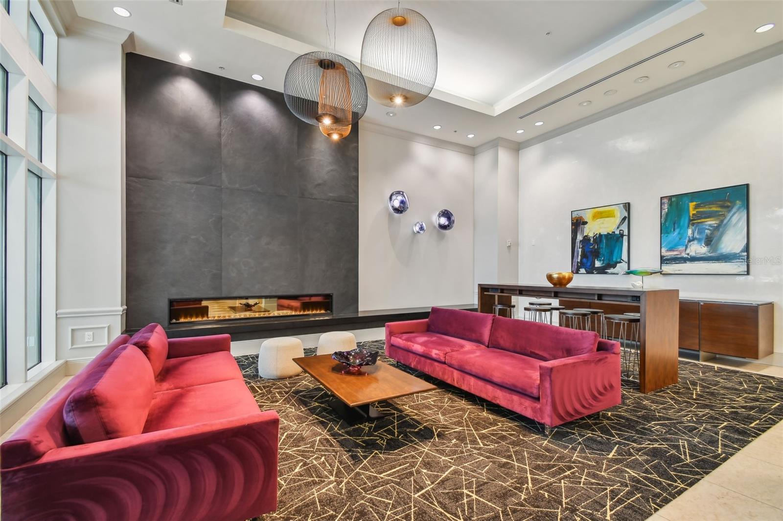 450 KNIGHTS RUN AVE #705