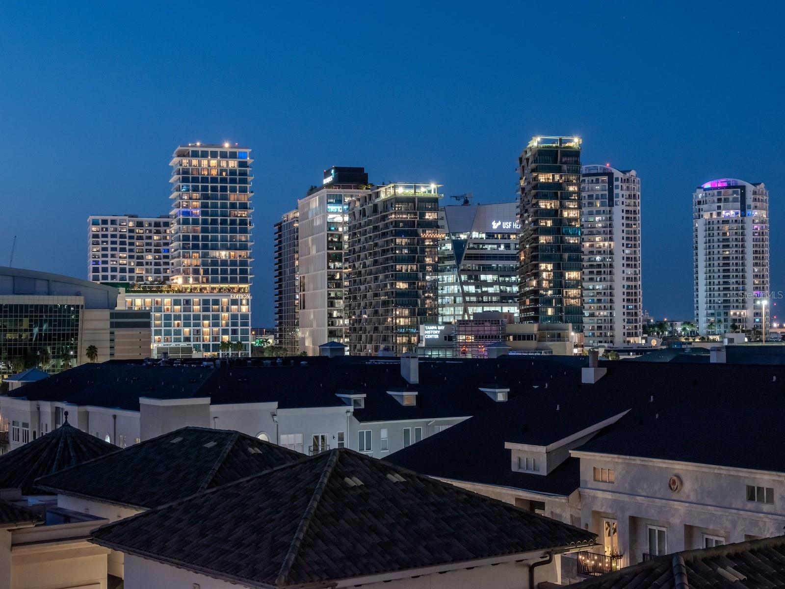 450 KNIGHTS RUN AVE #705