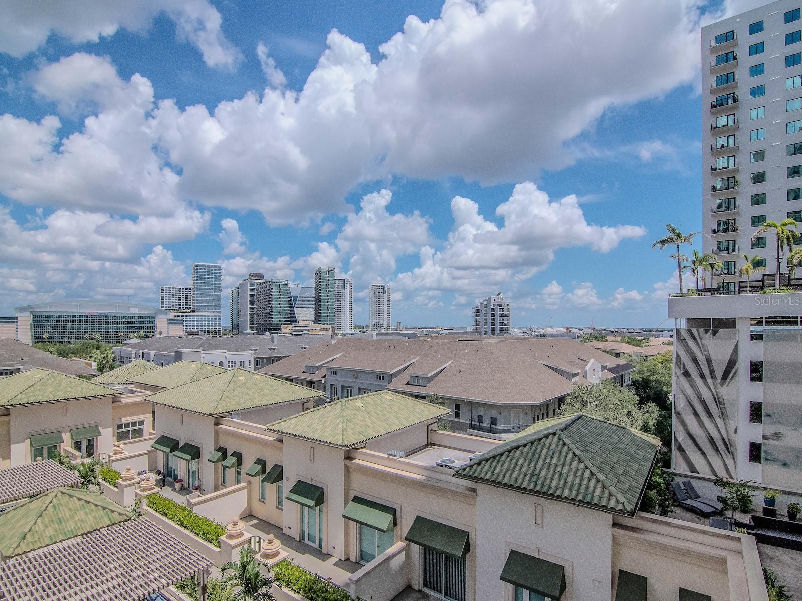 450 KNIGHTS RUN AVE #705