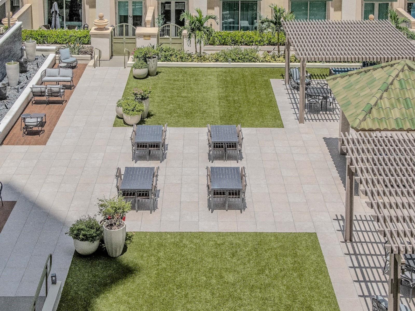 450 KNIGHTS RUN AVE #705