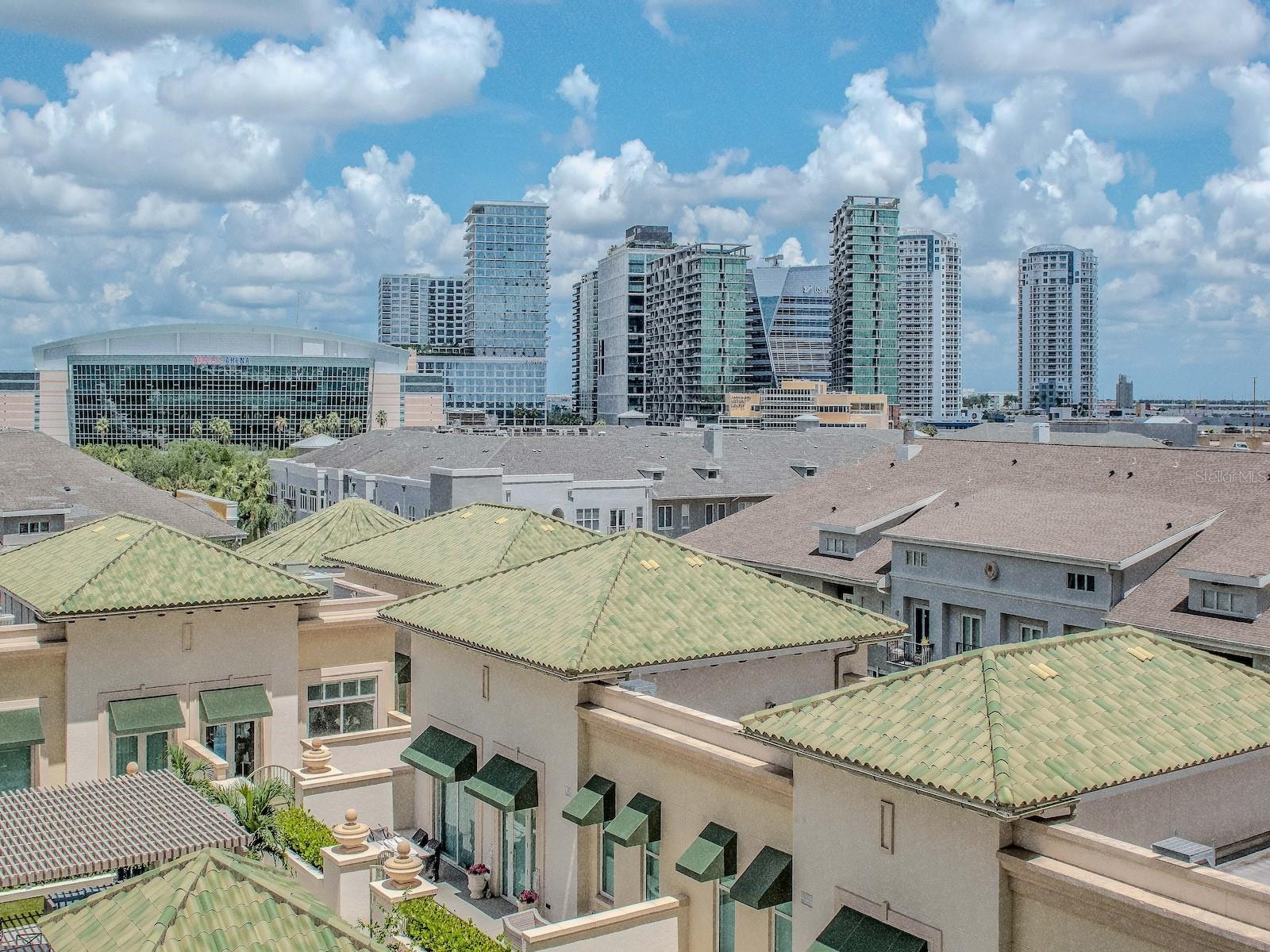 450 KNIGHTS RUN AVE #705