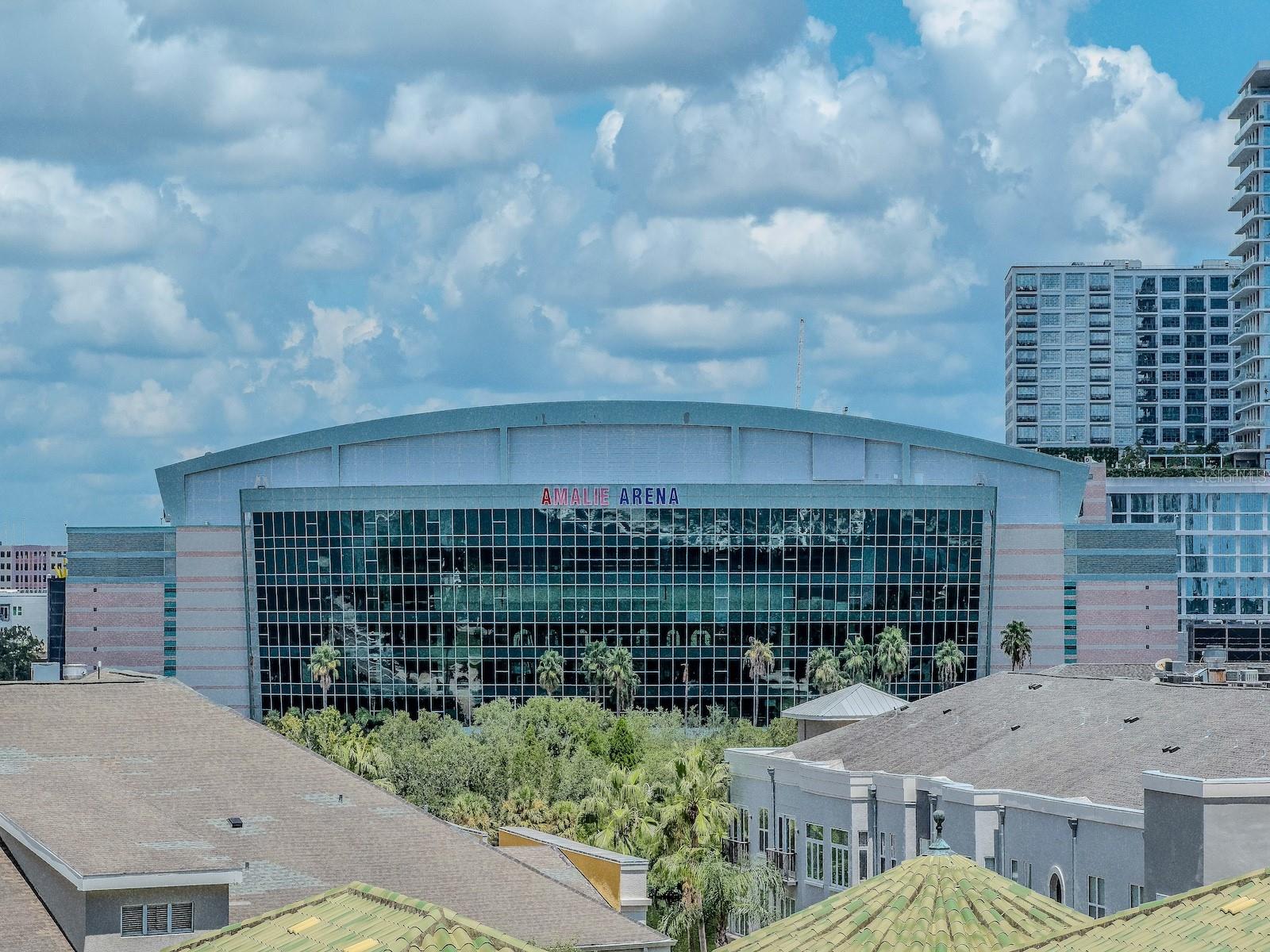 450 KNIGHTS RUN AVE #705