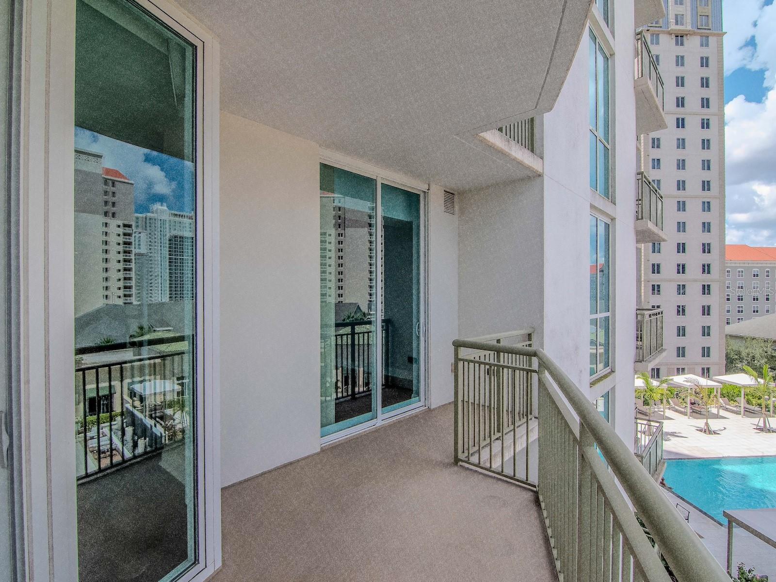 450 KNIGHTS RUN AVE #705