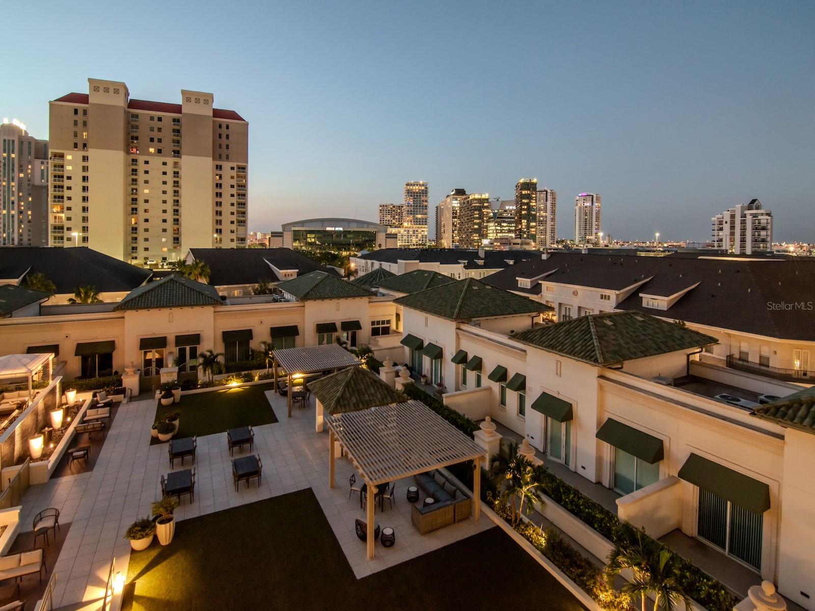 450 KNIGHTS RUN AVE #705