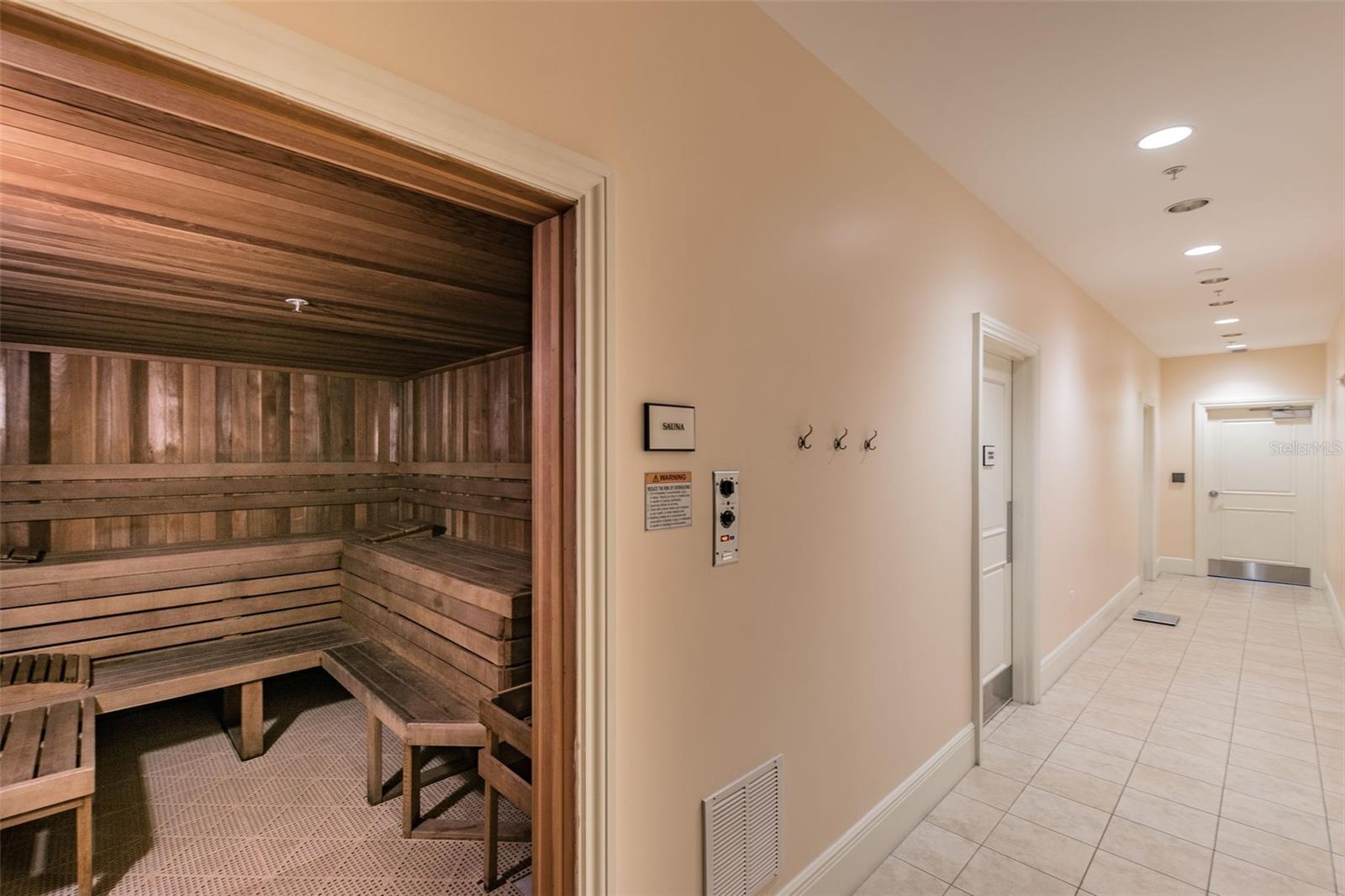 450 KNIGHTS RUN AVE #705