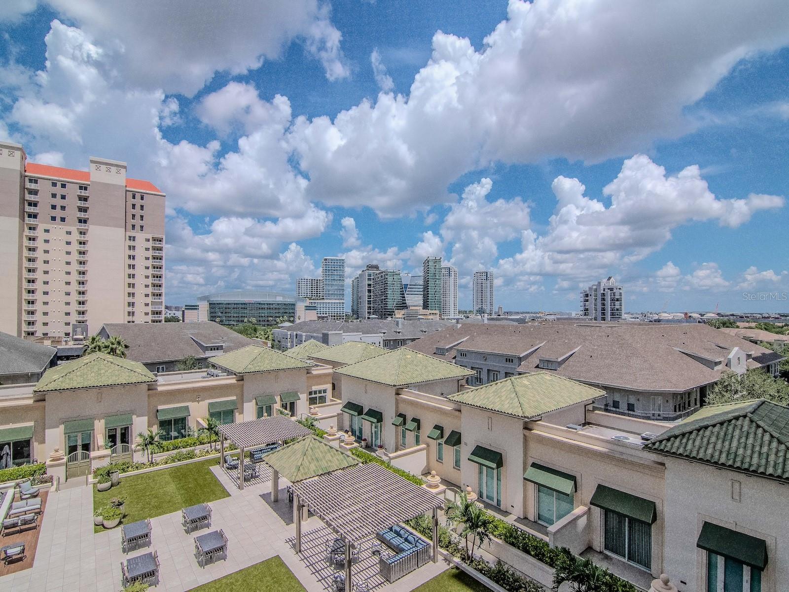 450 KNIGHTS RUN AVE #705