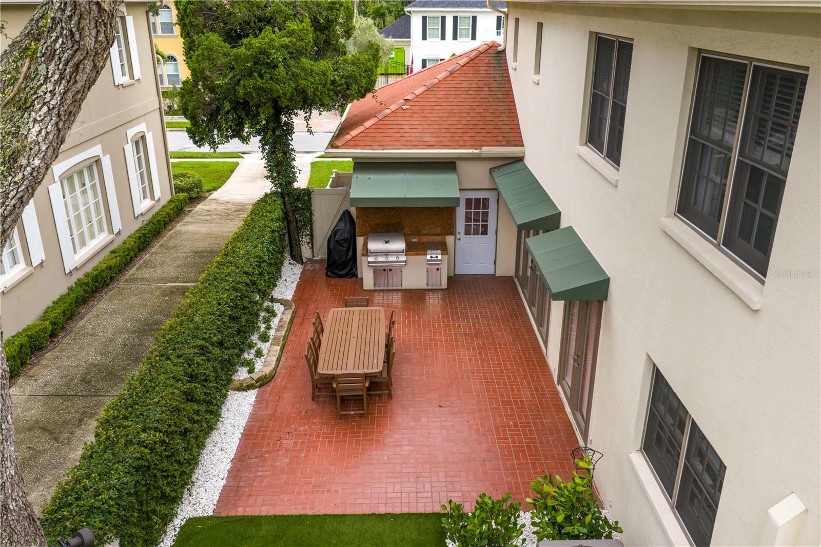 2915 W BAYSHORE CT #1/2