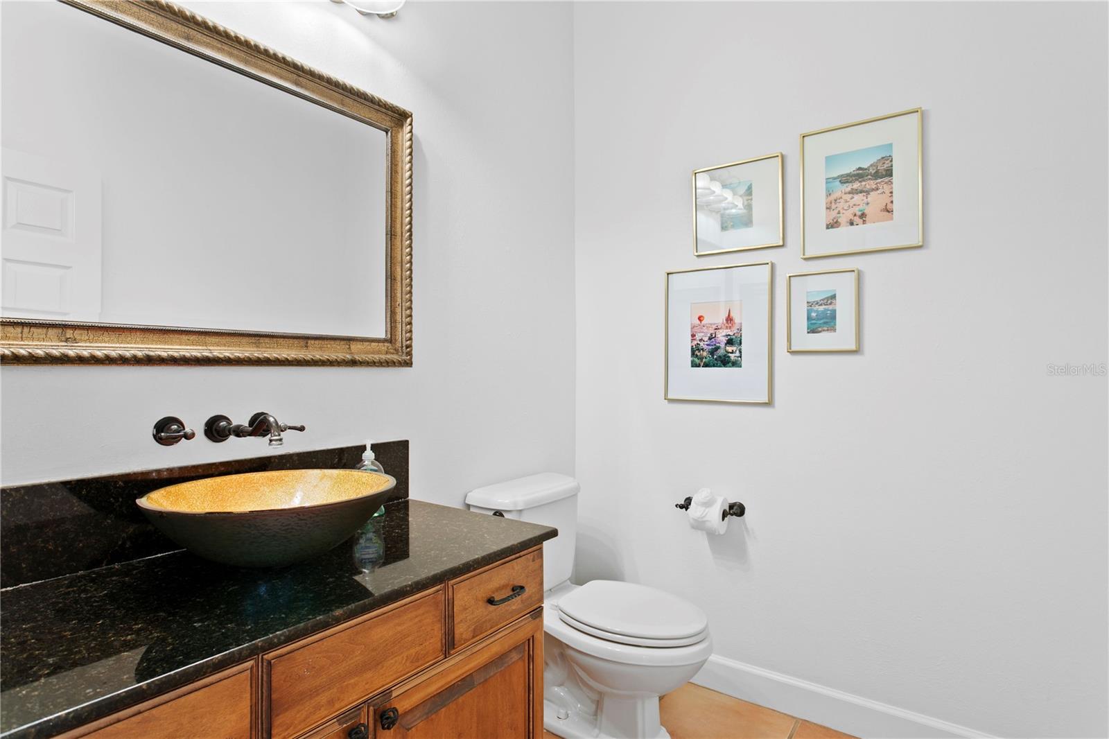 2915 W BAYSHORE CT #1/2