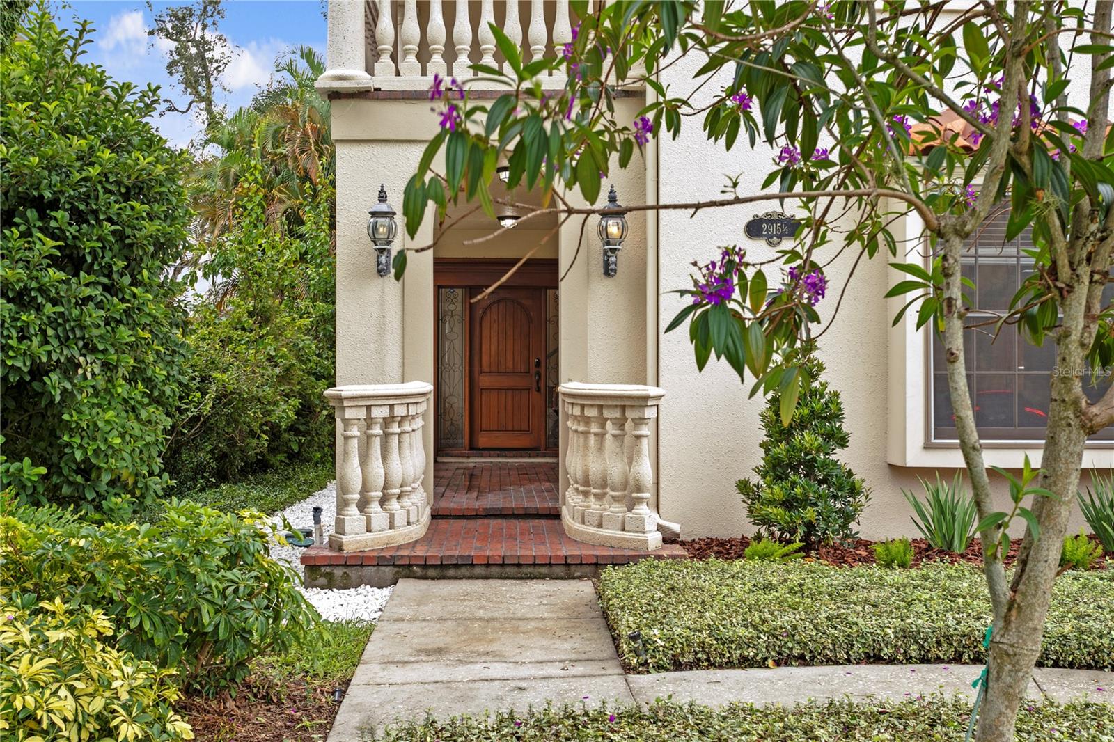 2915 W BAYSHORE CT #1/2