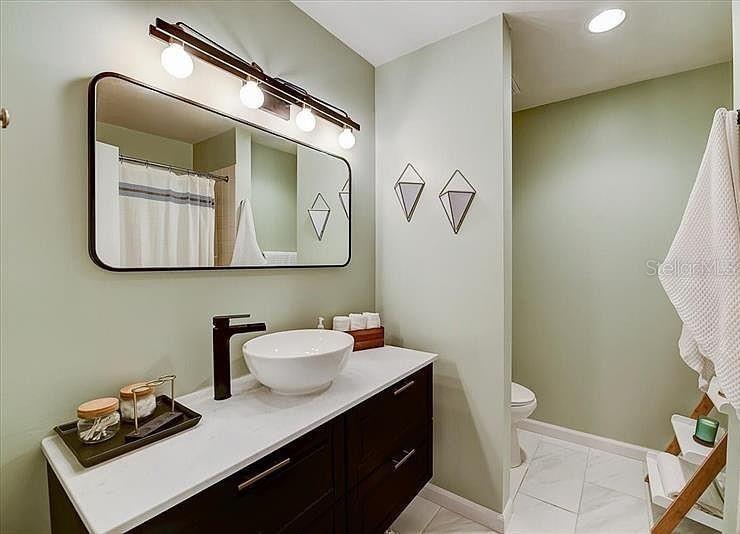 6326 GRAND BAHAMA CIR #H