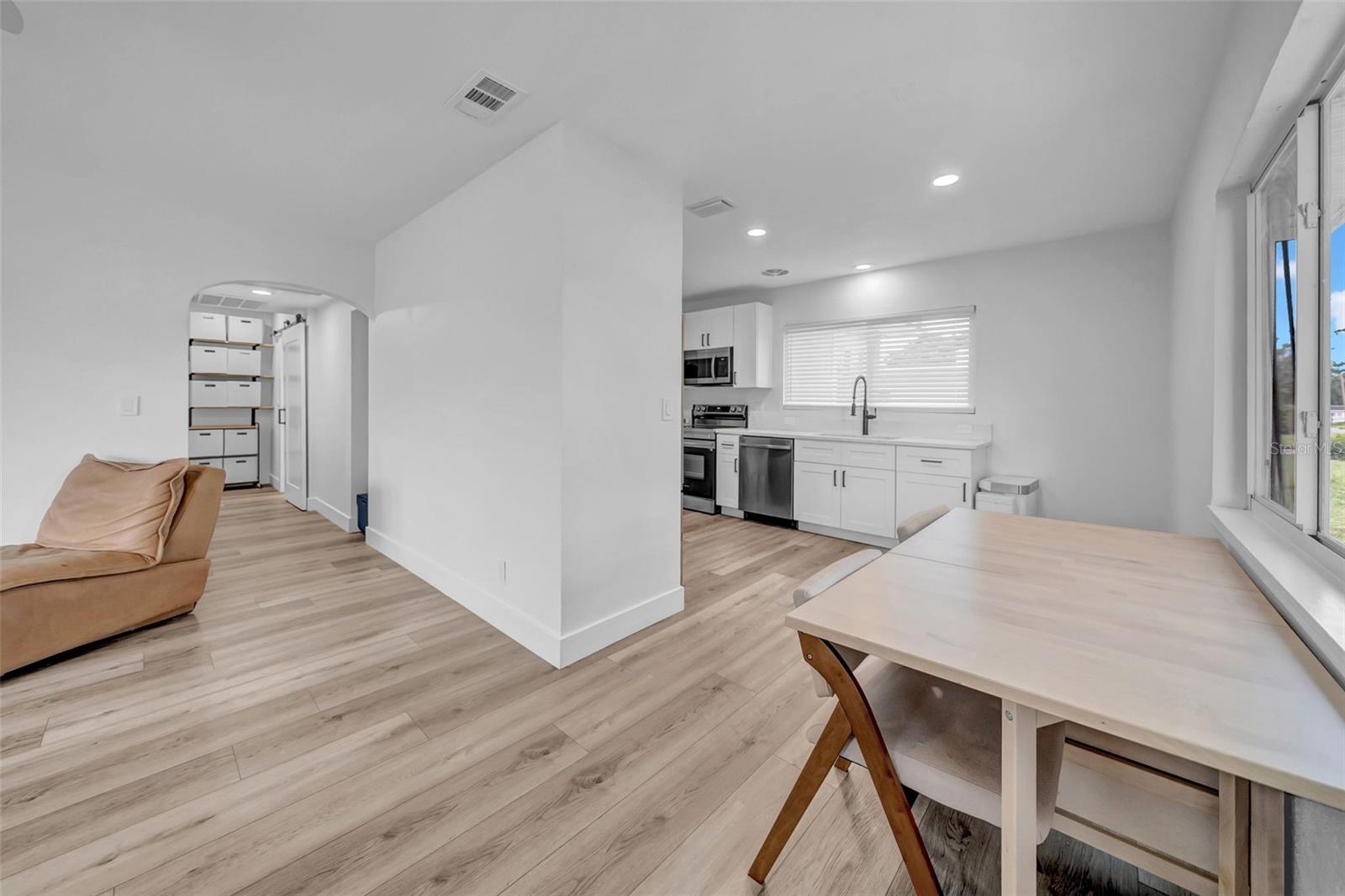 5548 DARTMOUTH AVE N