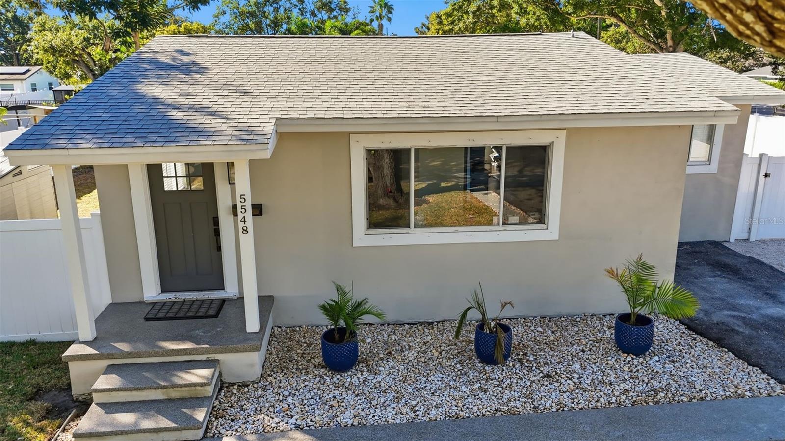 5548 DARTMOUTH AVE N