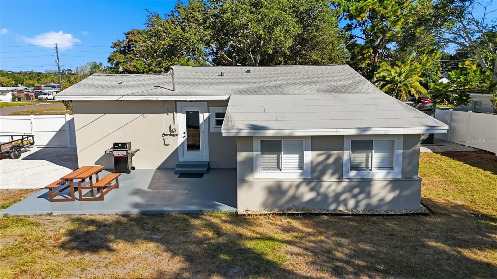 5548 DARTMOUTH AVE N