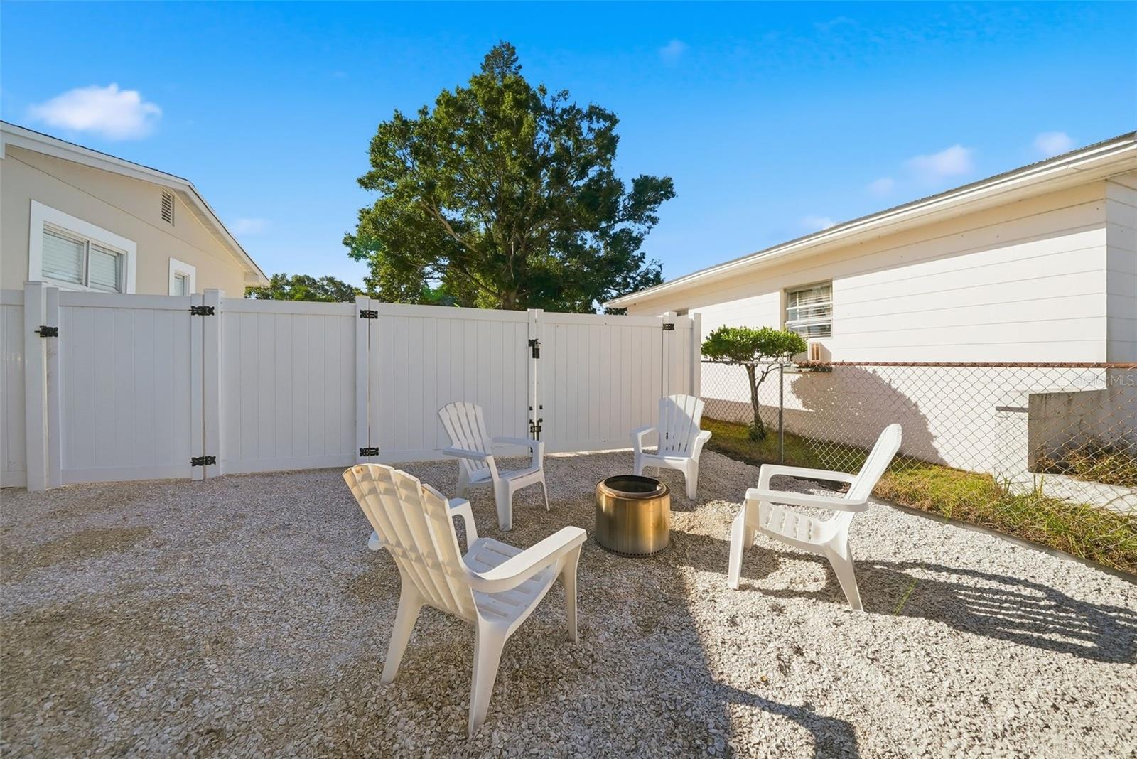 5548 DARTMOUTH AVE N