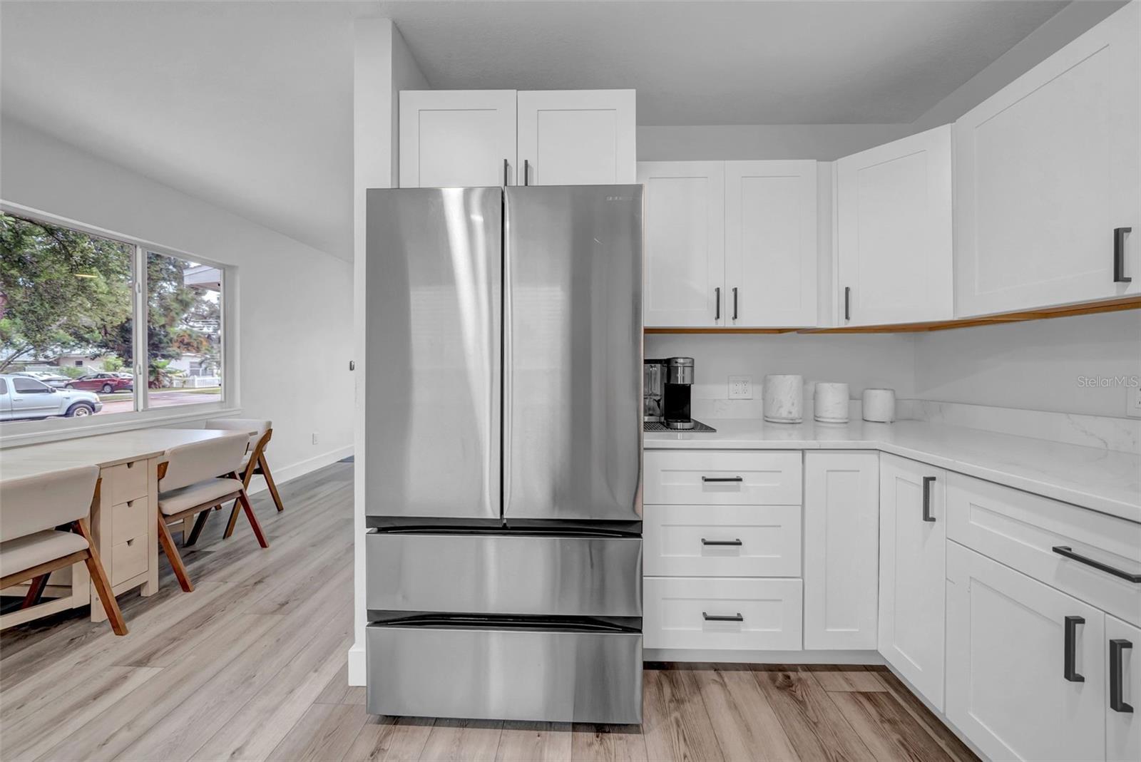 5548 DARTMOUTH AVE N