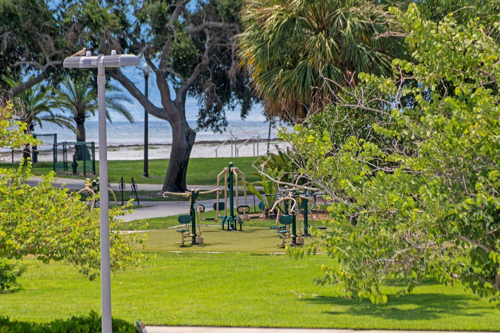 1200 N SHORE DR NE #316