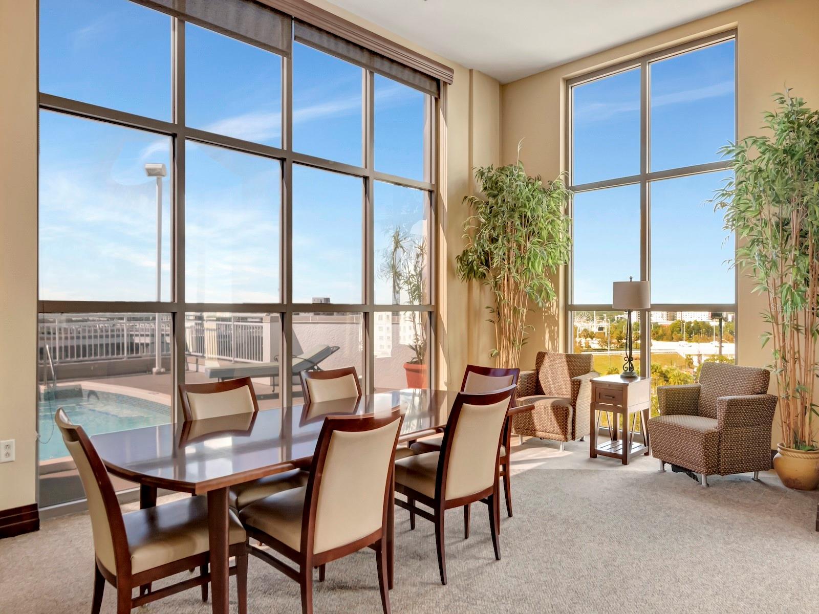 1108 N FRANKLIN ST #605