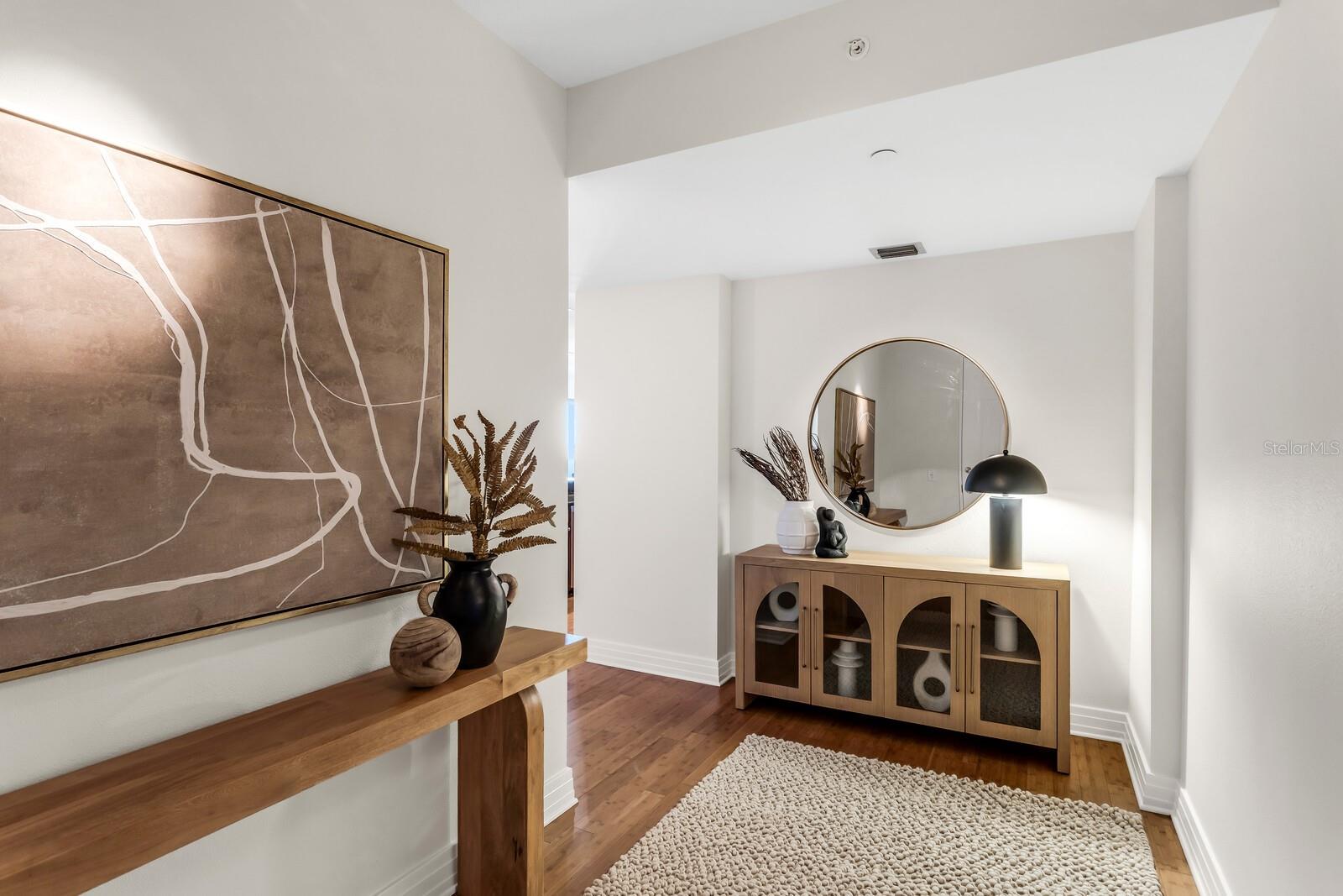 1108 N FRANKLIN ST #605