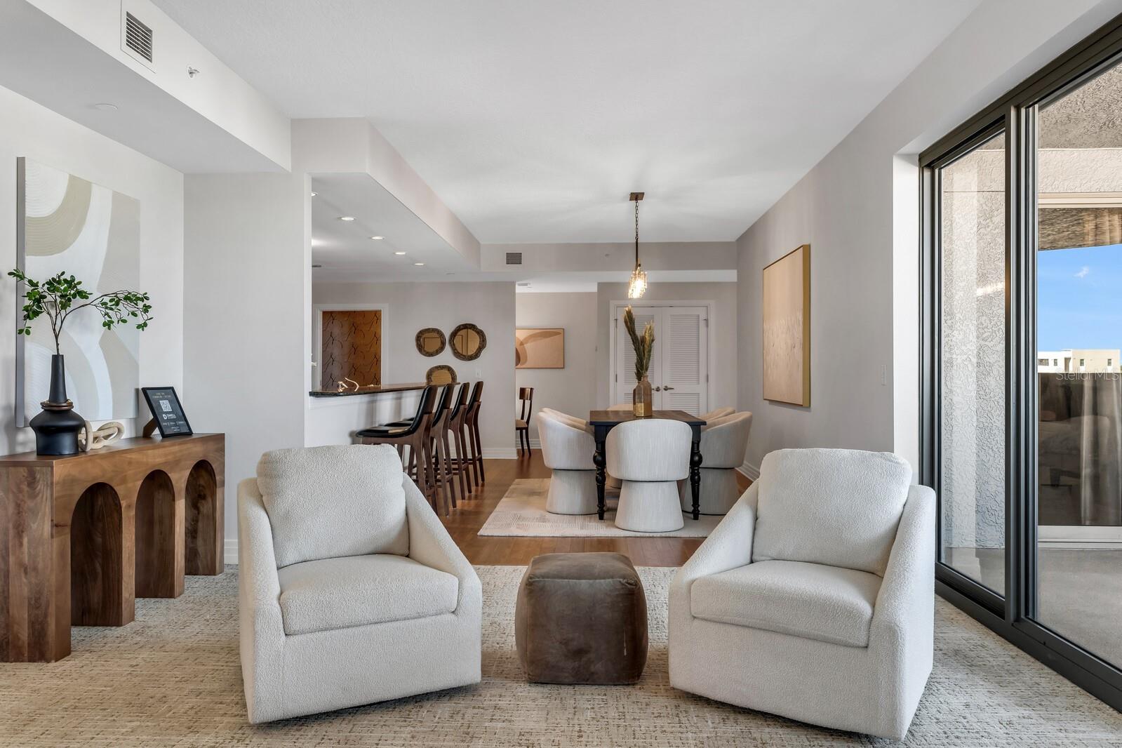 1108 N FRANKLIN ST #605