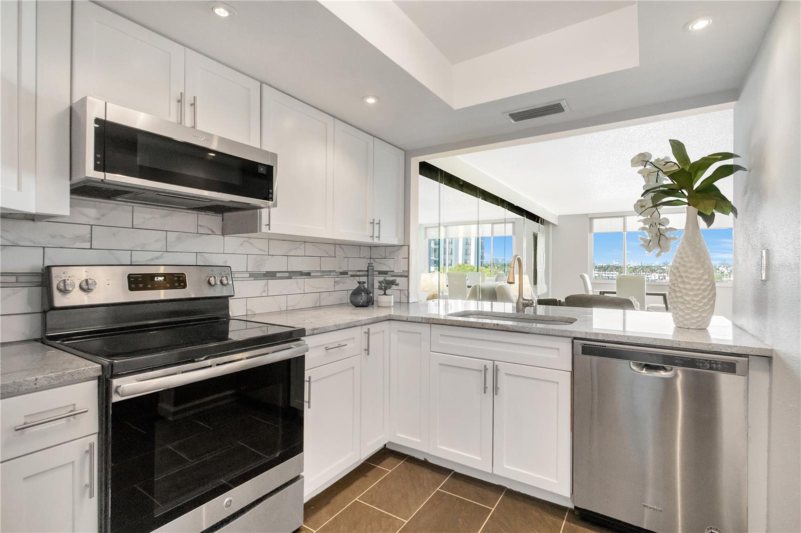 6295 BAHIA DEL MAR CIR #403